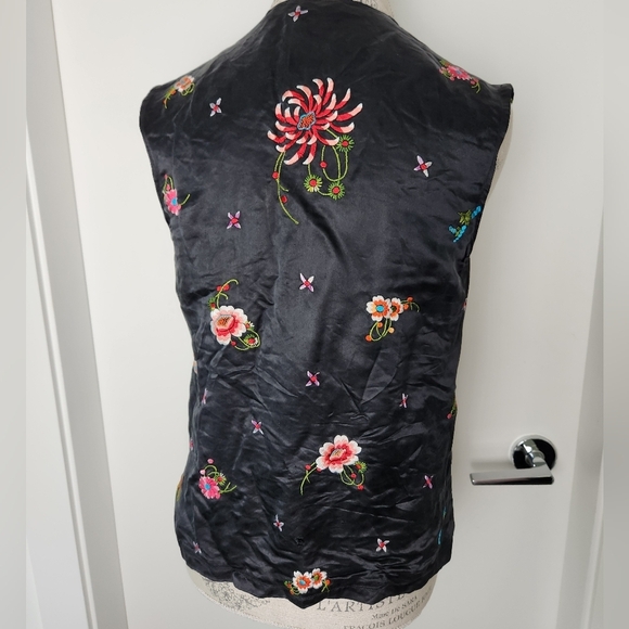 Vintage Embroidered Silk Satin Vest - Picture 5 of 15